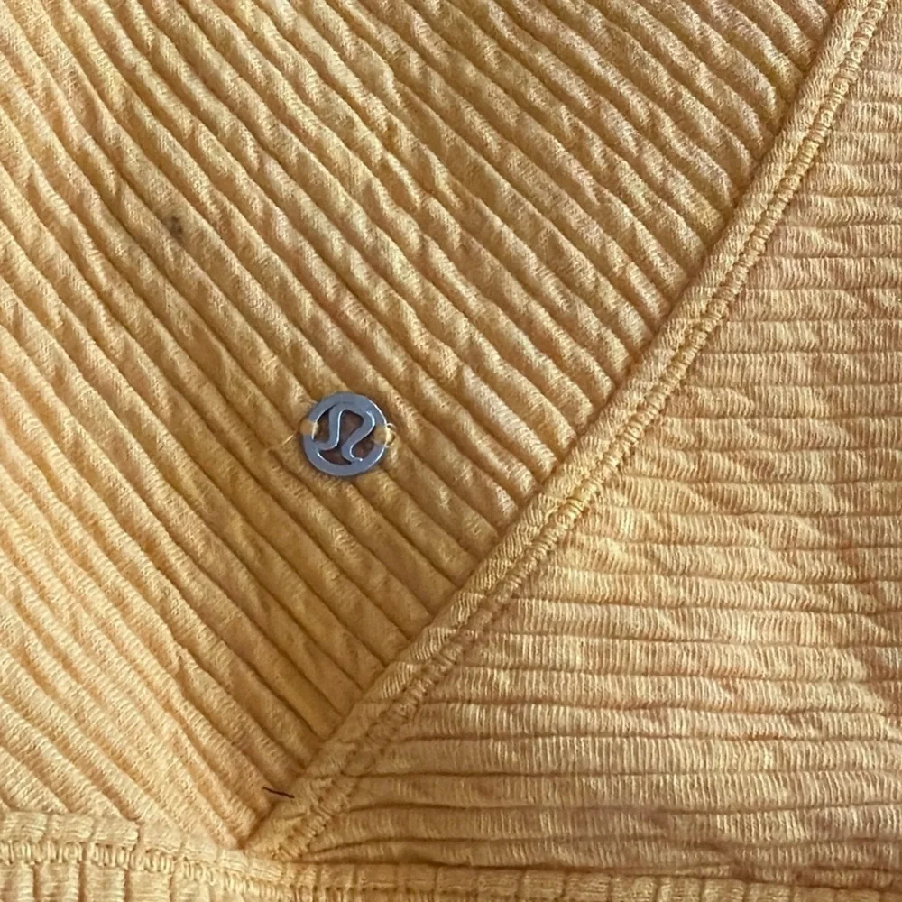 Lululemon Easy Going Hoodie Pullover Cap Sleeve Top Mustard Yellow Sz 4 Small